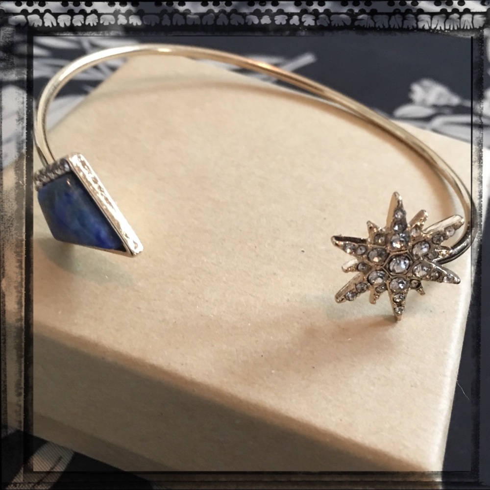 *NWT* - Geo Bracelet Blue ▶️ & 💫